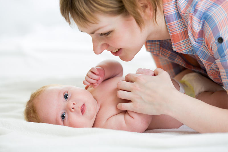 Как выбрать подгузник новорожденному